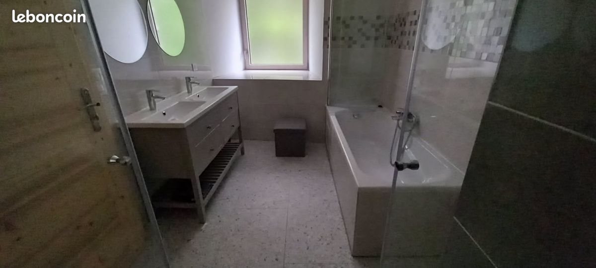 Maison à louer, 90m², Valuéjols