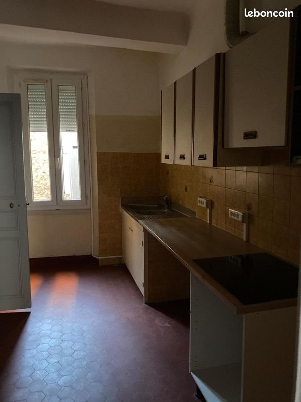 Appartement à louer, 68m², Saint-Maximin-la-Sainte-Baume