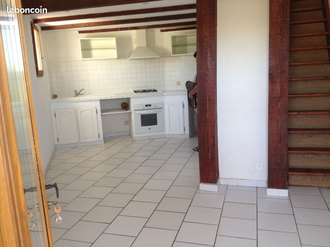 Appartement à louer, 26m², Gignac-la-Nerthe