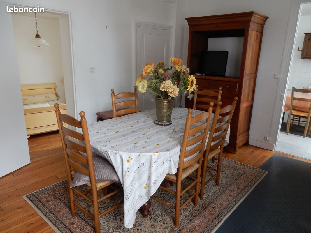 Appartement à louer, 58m², Descartes