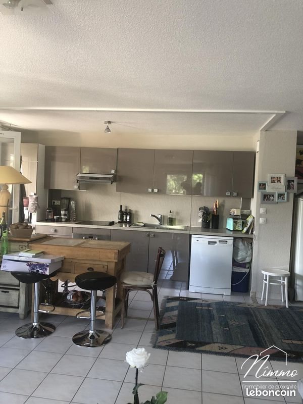 Appartement à louer, 65m², Nîmes