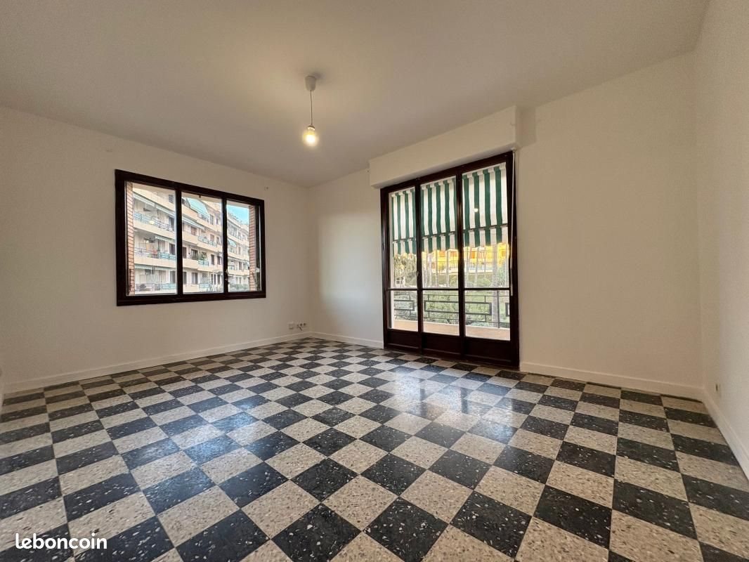 Appartement à louer, 62m², Nice