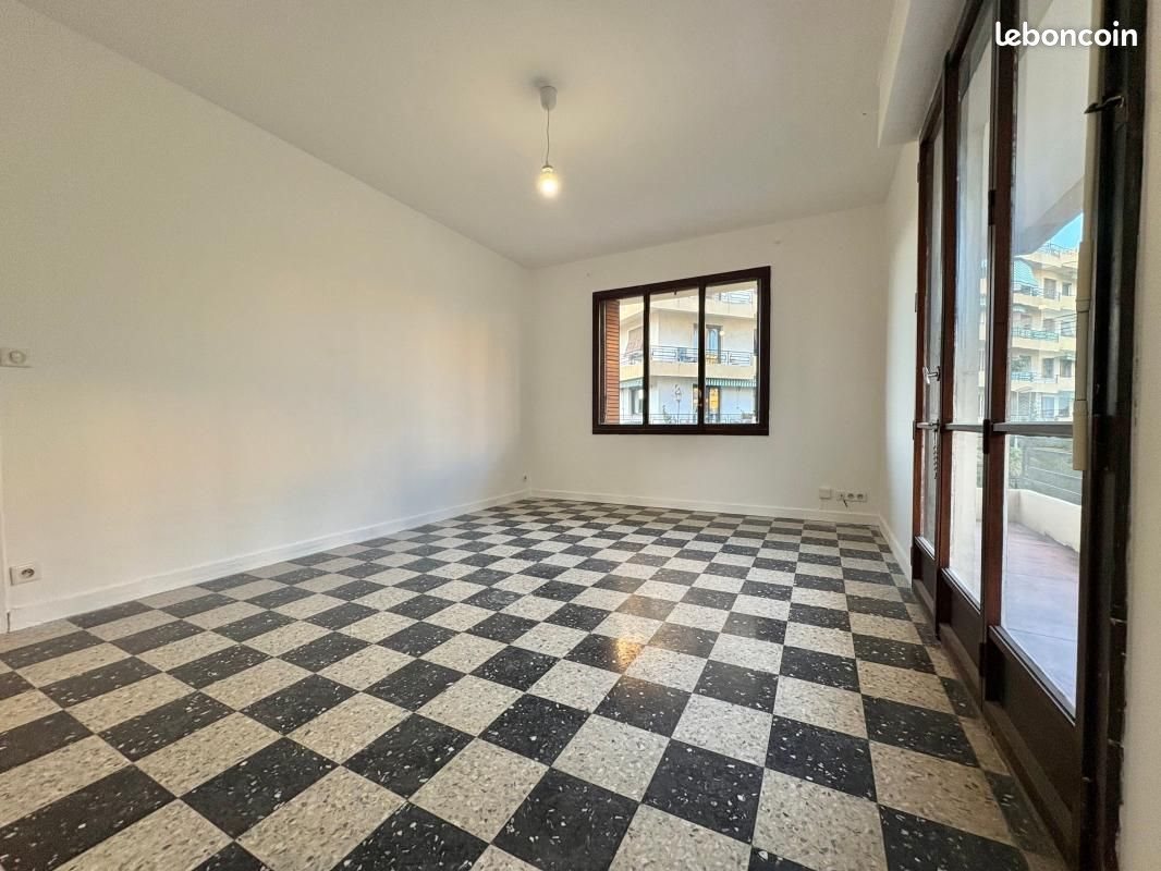 Appartement à louer, 62m², Nice