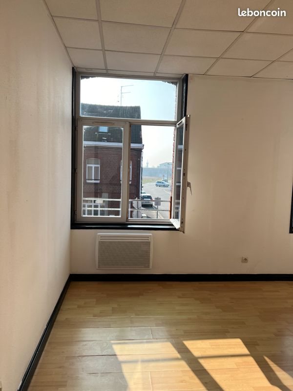 Appartement à louer, 31m², Quiévrechain