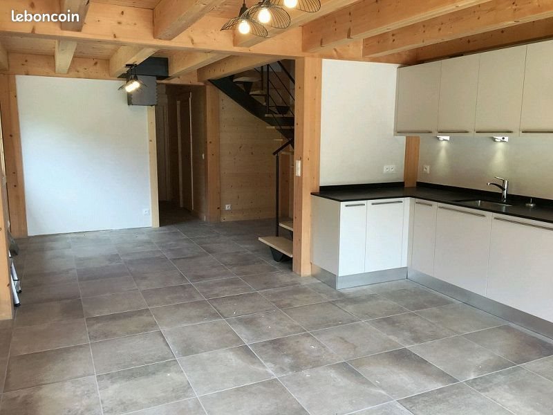 Appartement à louer, 95m², Serraval