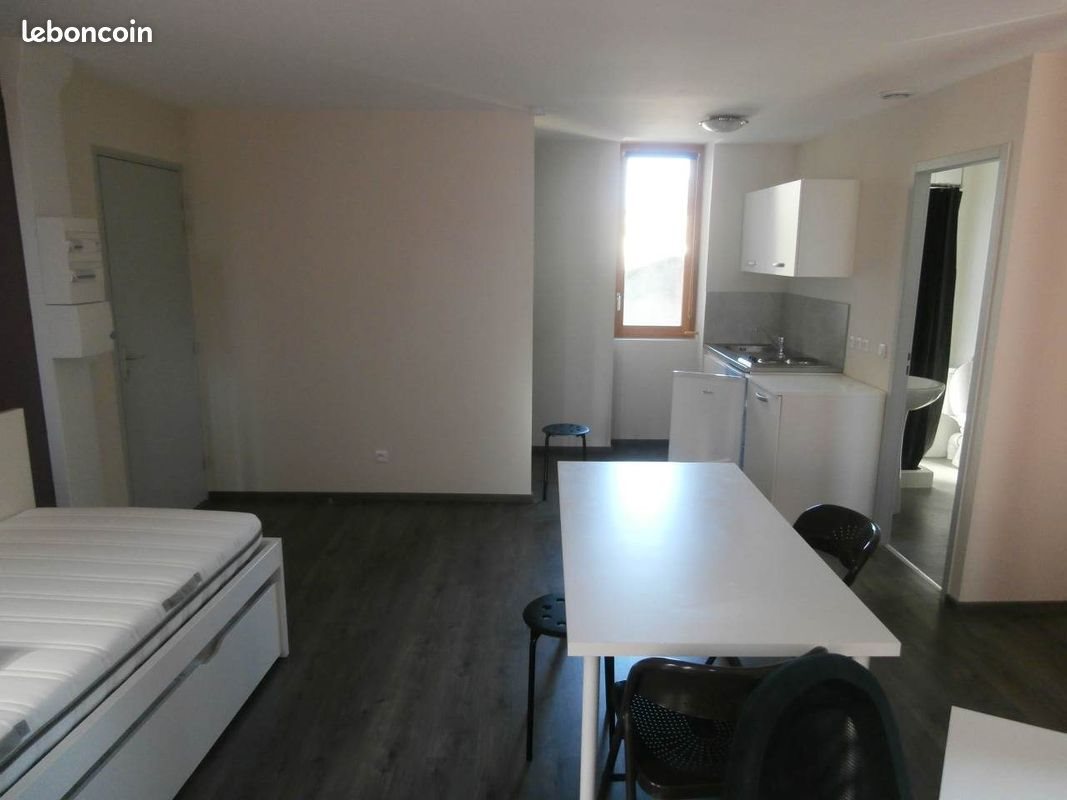 Appartement à louer, 27m², Tournon-sur-Rhône