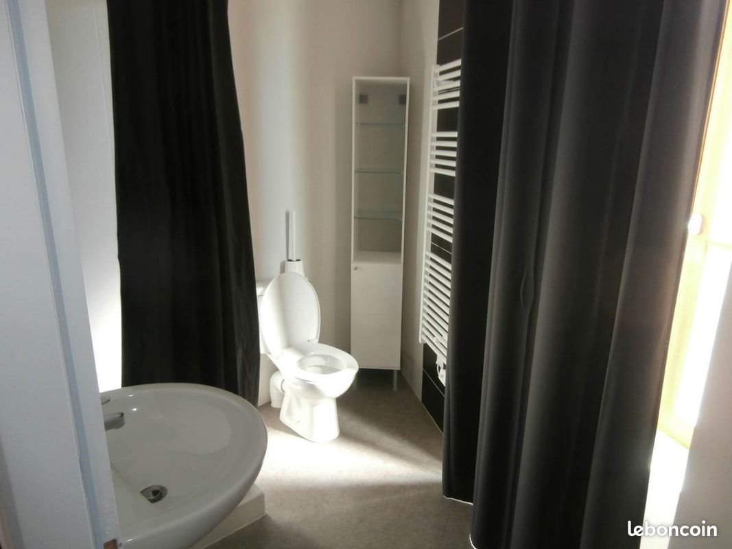 Appartement à louer, 27m², Tournon-sur-Rhône