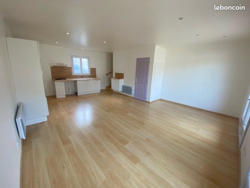 Maison à louer, 70m², Saint-Benoît