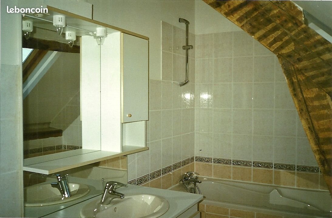 Maison à louer, 120m², Montenay