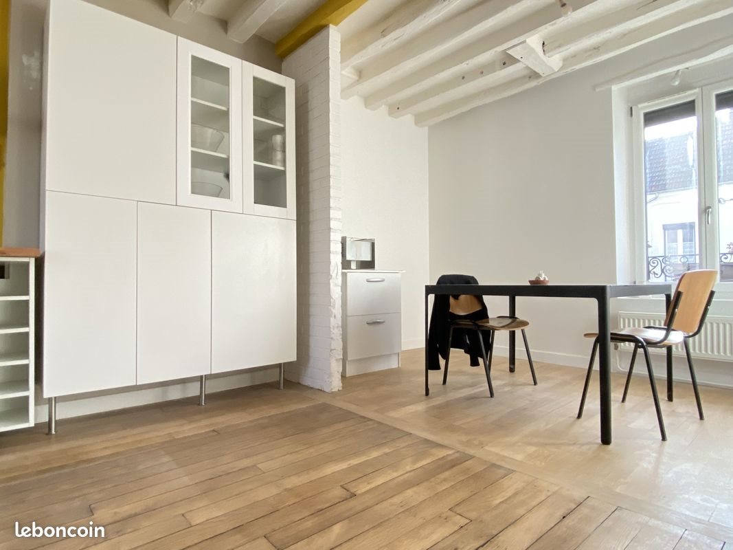 Maison à louer, 111m², Condé-Sainte-Libiaire