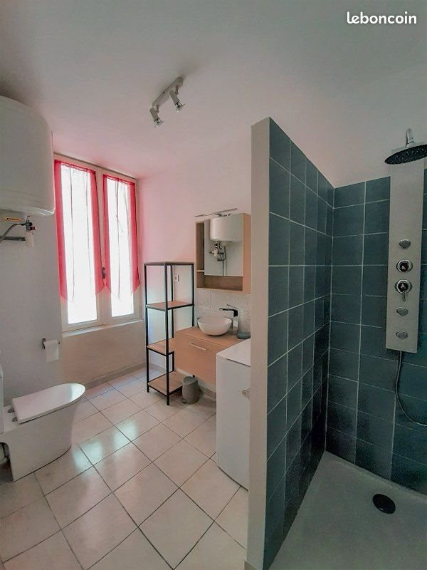 Appartement à louer, 47m², Pont-Saint-Esprit