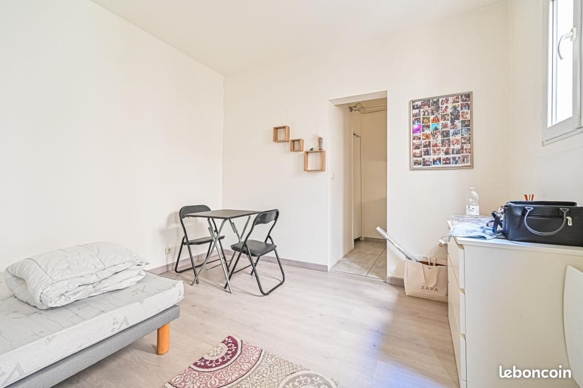 Appartement à louer, 19m², Paris 20ème