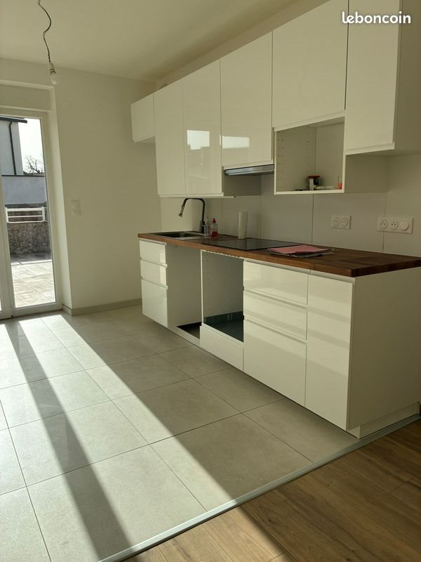 Maison à louer, 168m², Argancy