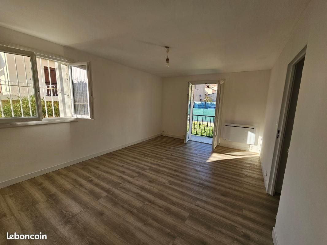 Appartement à louer, 30m², Toulon