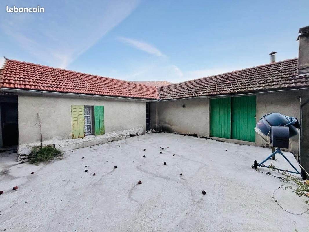Maison à vendre, 165m², Pied-de-Borne