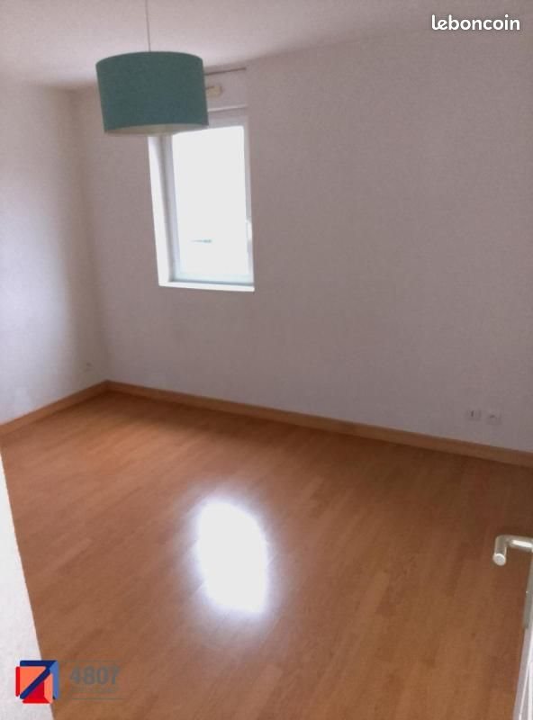 Appartement à louer, 70m², Marignier