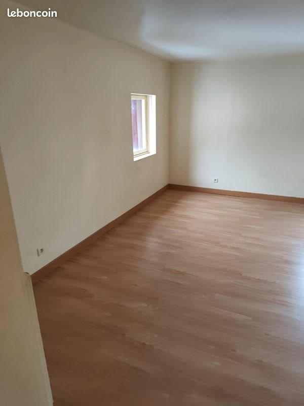 Appartement à louer, 54m², Commentry