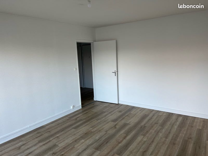 Appartement à louer, 66m², Segré