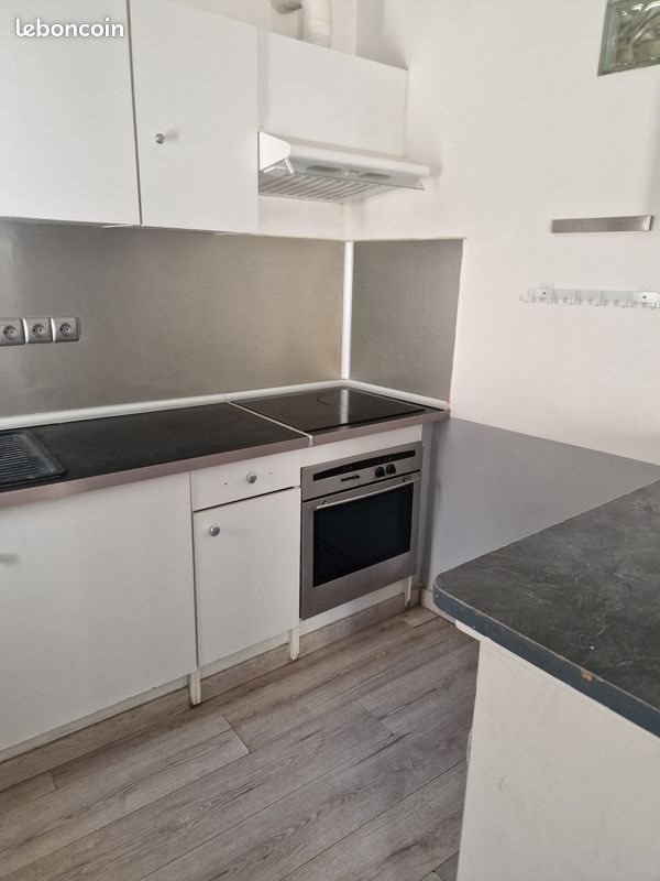 Appartement à louer, 80m², Poussan