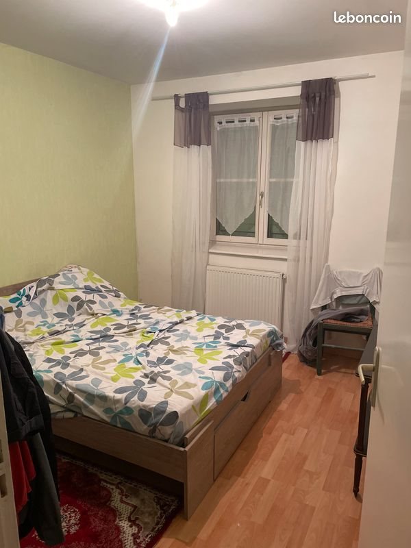 Appartement à louer, 70m², Fleurville