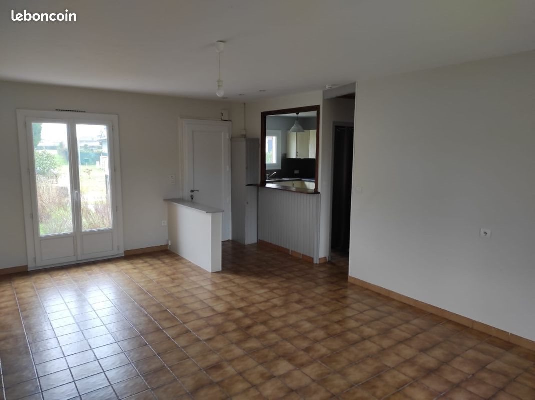 Maison à louer, 77m², Preignac