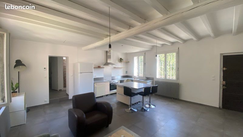 Appartement à louer, 65m², Nîmes