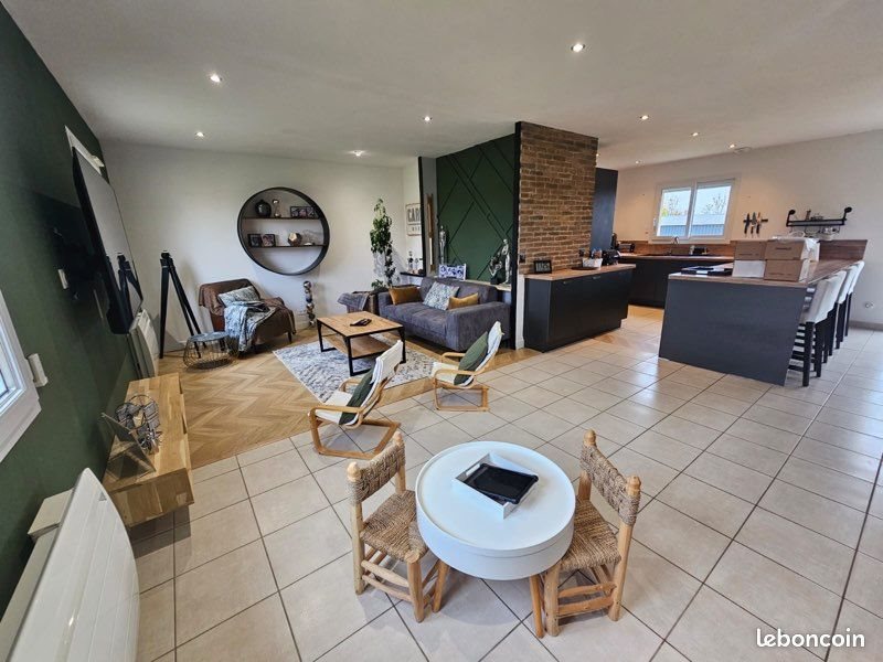 Maison à louer, 130m², Oussoy-en-Gâtinais