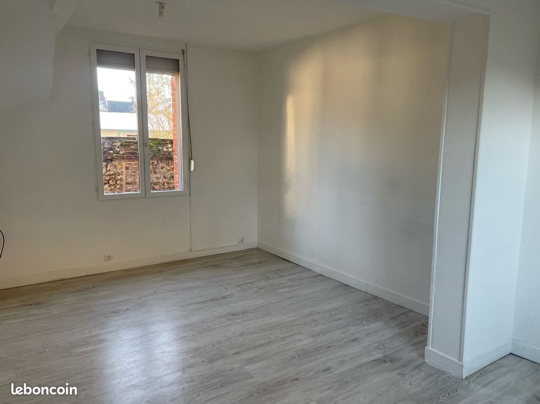 Maison à louer, 78m², Orbec