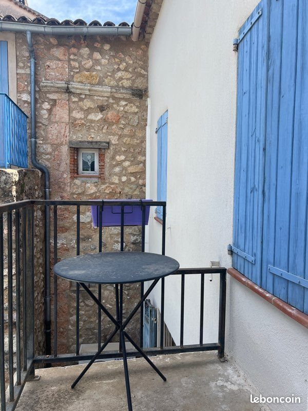 Maison à louer, 80m², Régusse