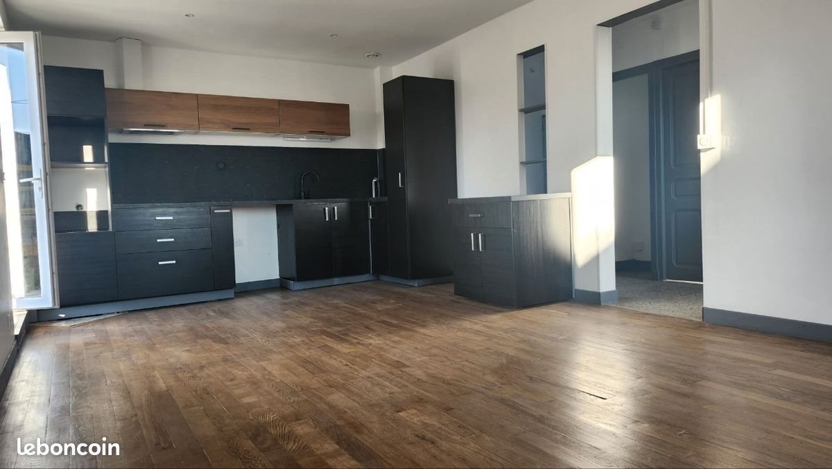 Maison à louer, 83m², Voutezac