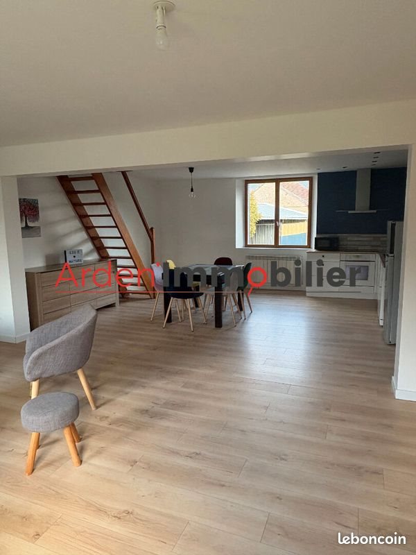 Appartement à louer, 117m², Novy-Chevrières