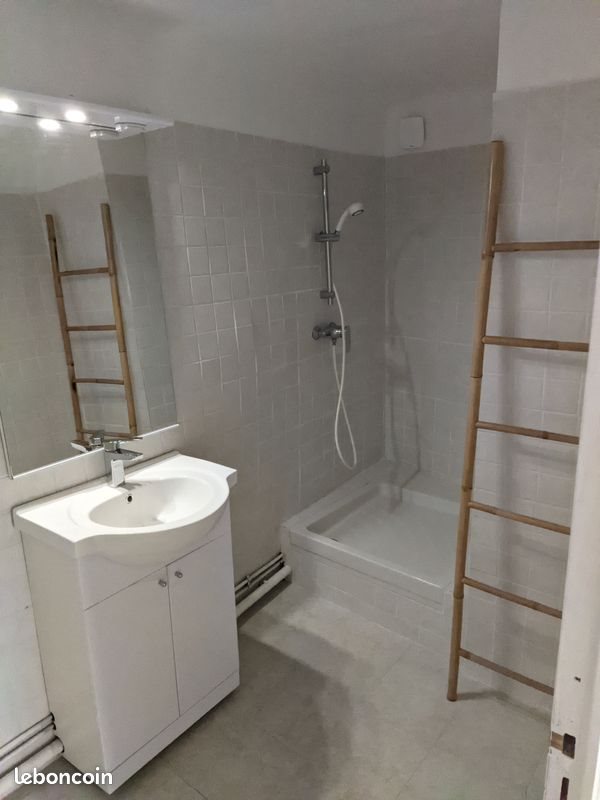 Maison à louer, 70m², Lambesc