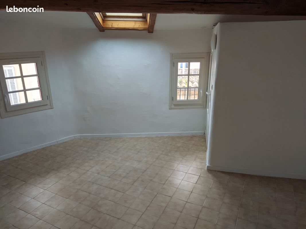 Maison à louer, 70m², Lambesc