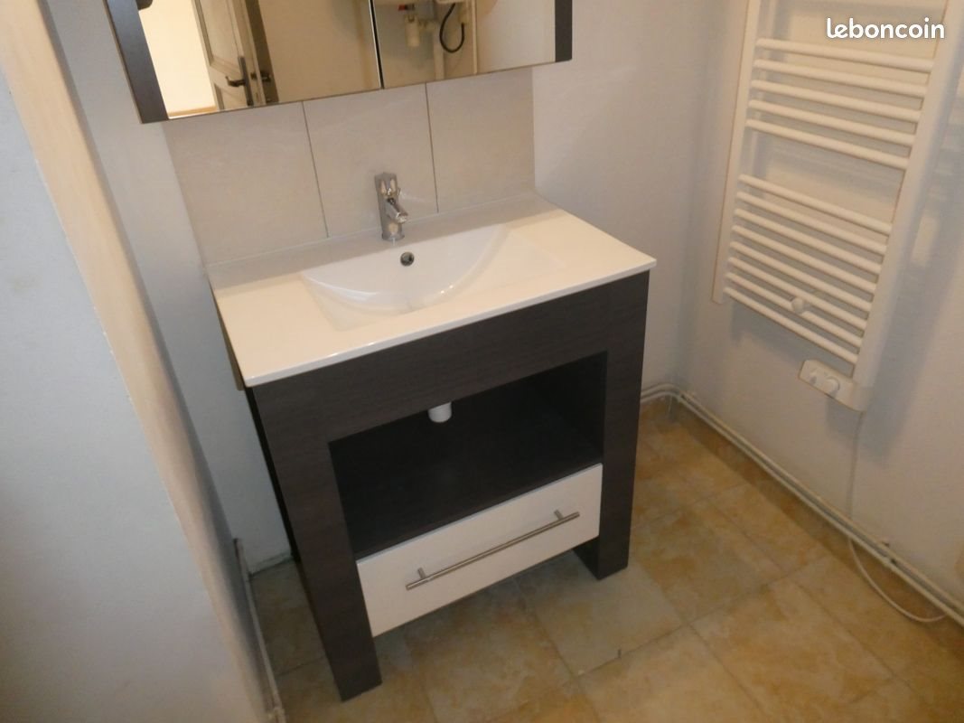 Appartement à louer, 55m², Alès