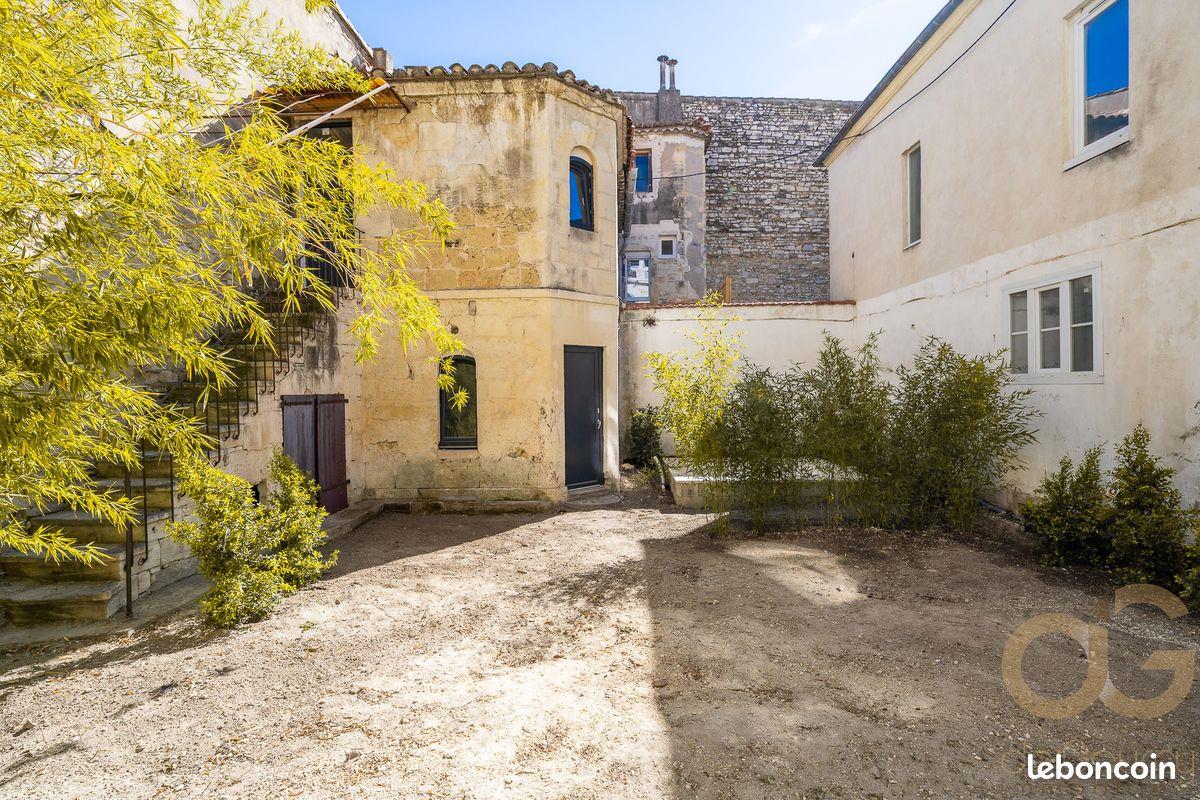 Appartement à vendre, 185m², Nîmes