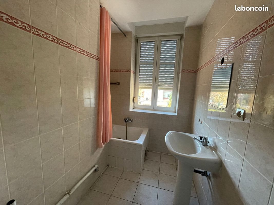 Appartement à louer, 51m², Uckange