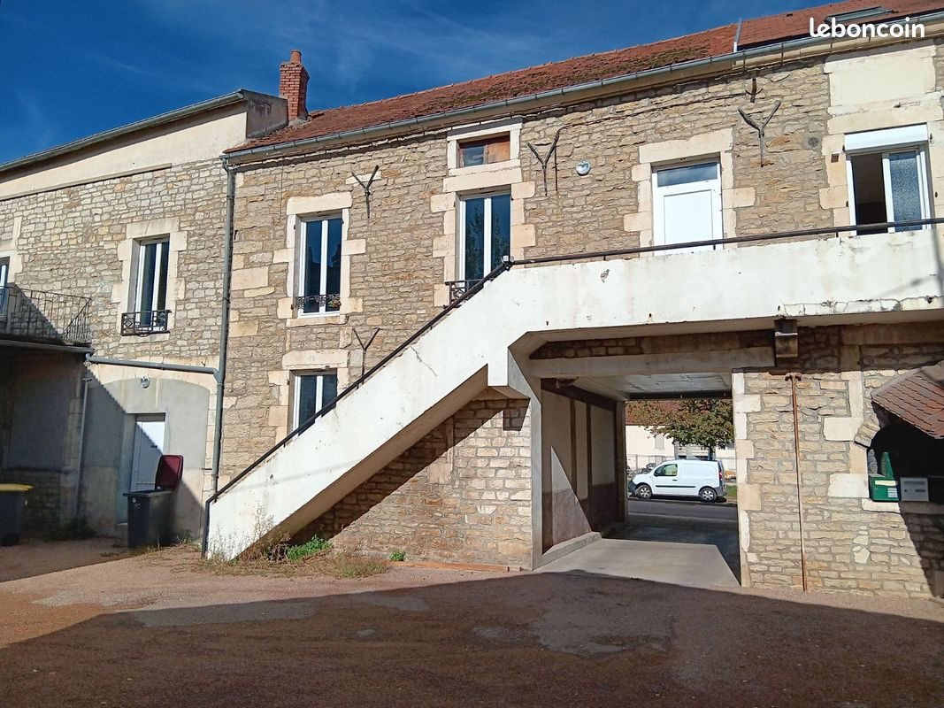 Appartement à vendre, 470m², Montbard