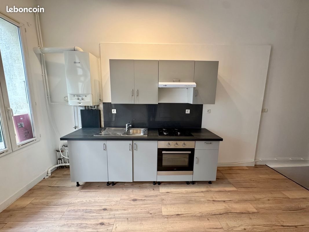 Appartement à louer, 50m², Marseille 4ème