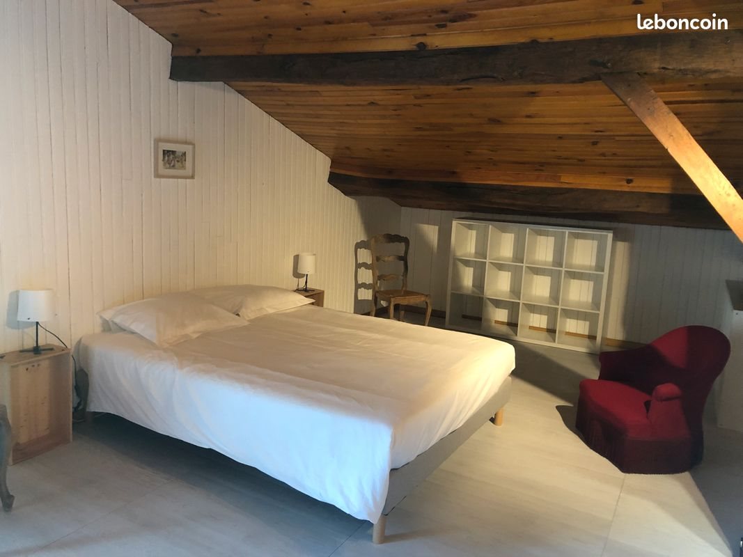 Appartement à louer, 70m², Ménesplet