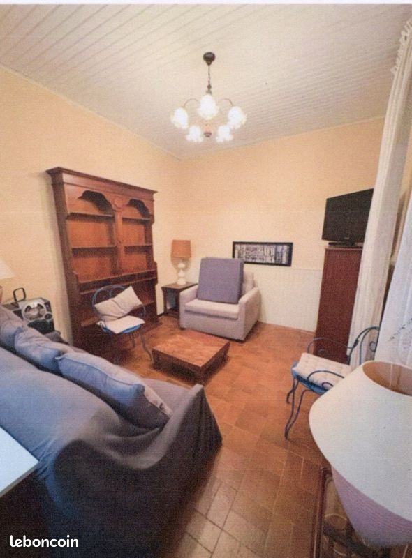 Appartement à louer, 32m², Nîmes