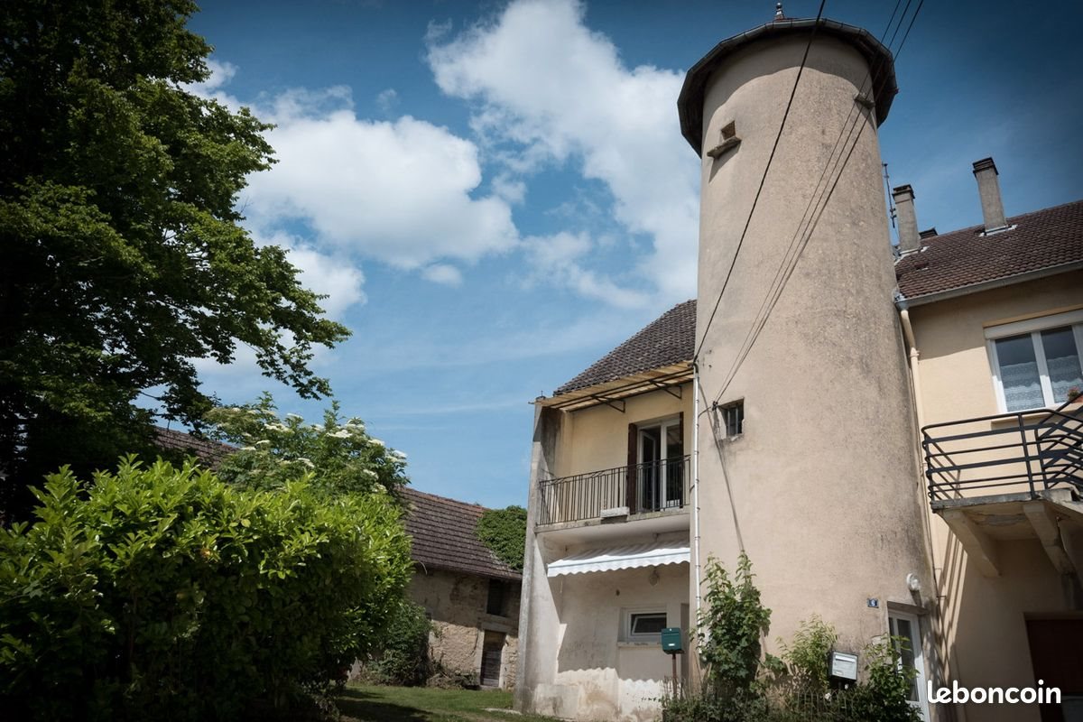 Appartement à vendre, 90m², Lons-le-Saunier