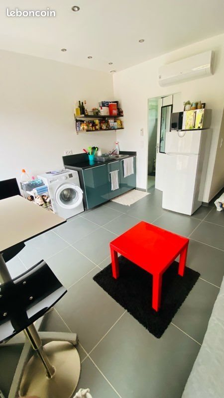 Appartement à louer, 26m², La Crau
