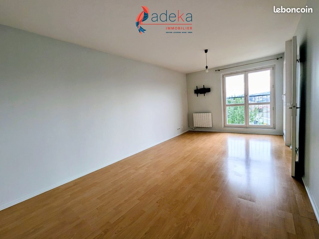Appartement à louer, 67m², Le Cendre