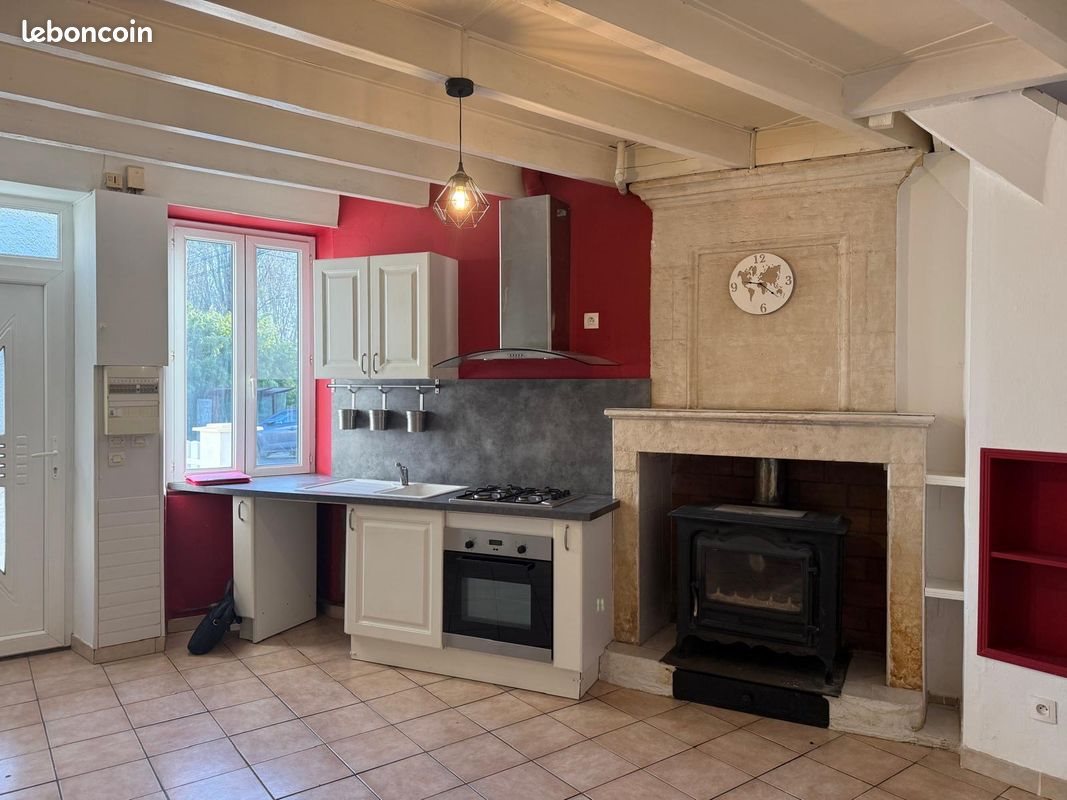 Maison à louer, 80m², Pons