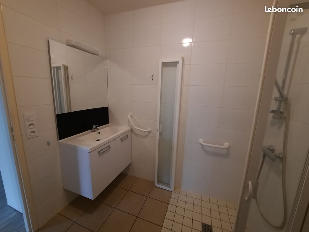 Appartement à louer, 37m², Largeasse