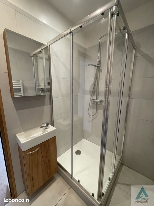 Appartement à louer, 24m², Cuges-les-Pins