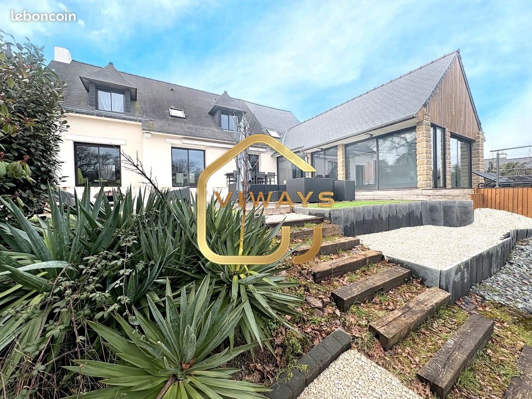 Maison à vendre, 249m², Laillé
