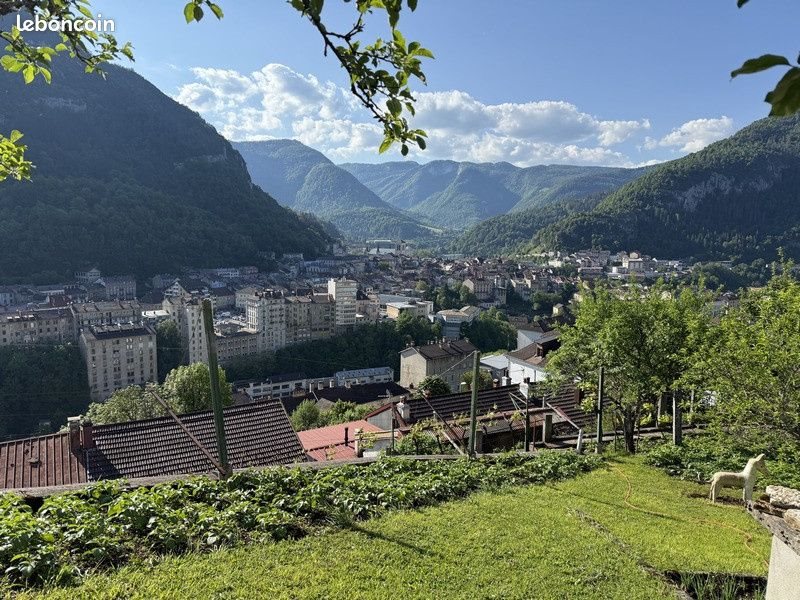 Maison à vendre, 212m², Avignon-lès-Saint-Claude