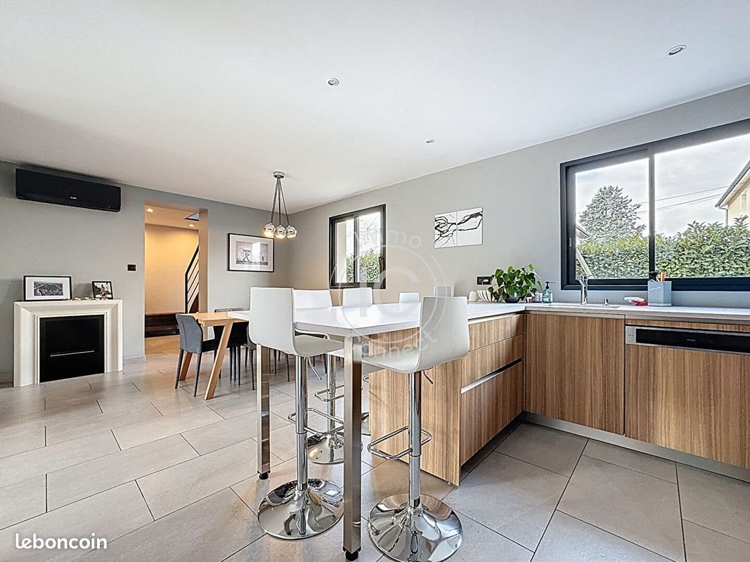 Maison à vendre, 153m², Sainte-Foy-lès-Lyon