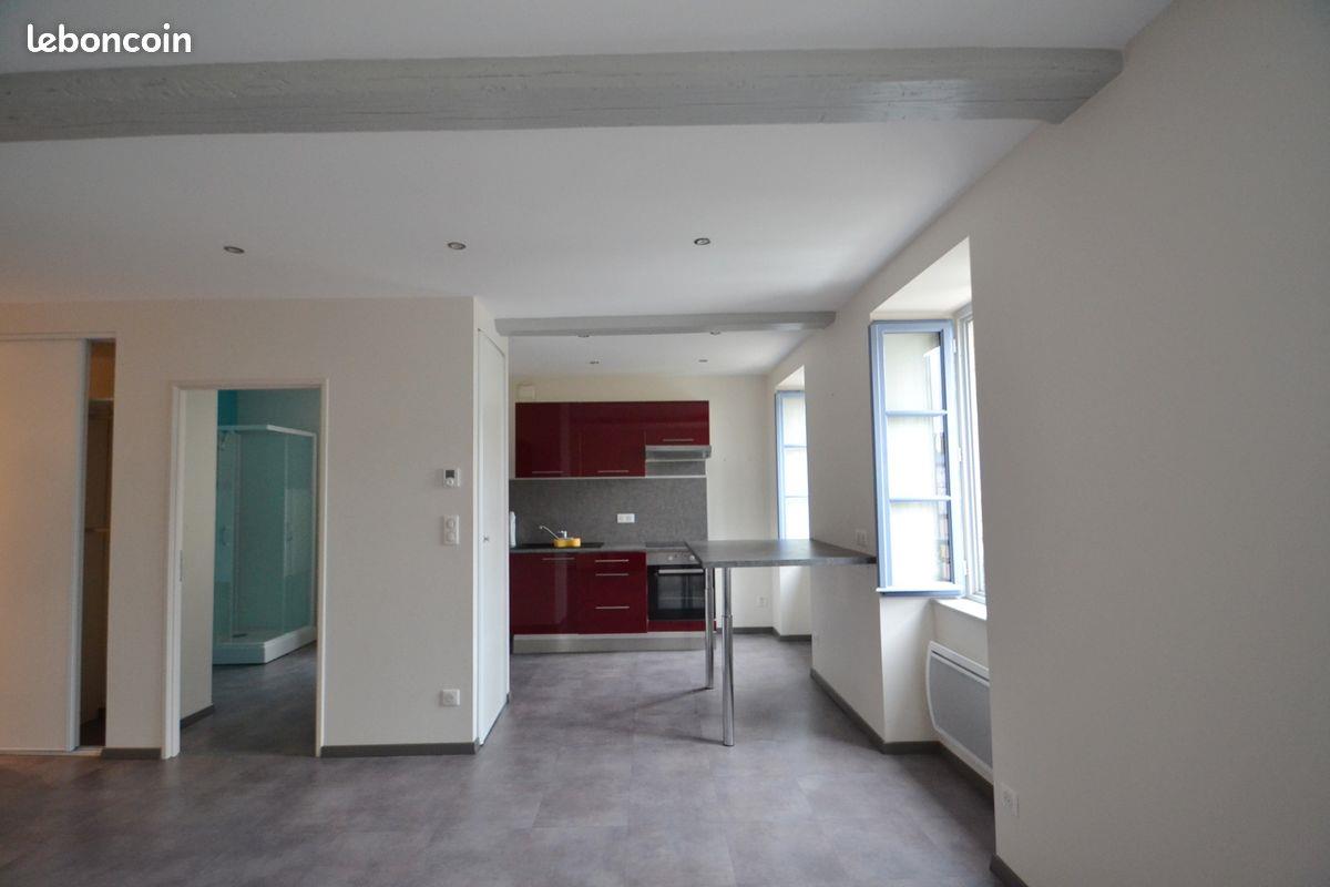 Appartement à louer, 57m², Randan